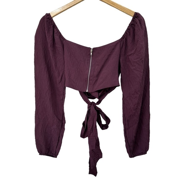 Forever 21 Peasant Balloon Sleeve Bow Tie Criss Cross Crop Top, Small - Picture 4 of 9